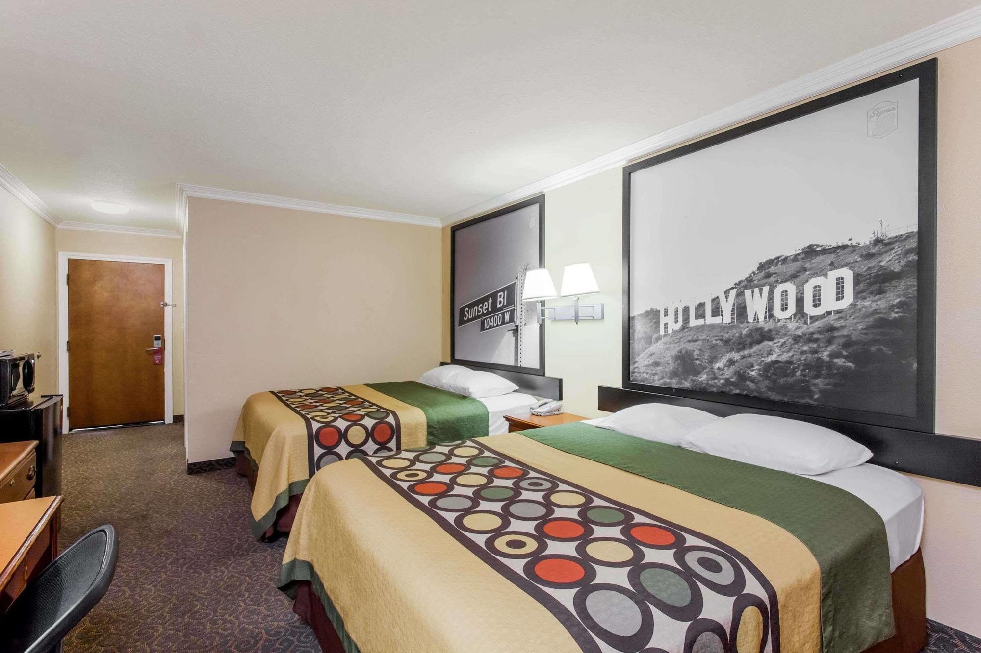 Super 8 By Wyndham Los Angeles Downtown Exterior foto